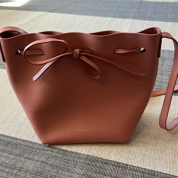 Mansur Gavriel Handbags - Mansur Gavriel Dusty Rose Leather Bucket Crossbody Bag